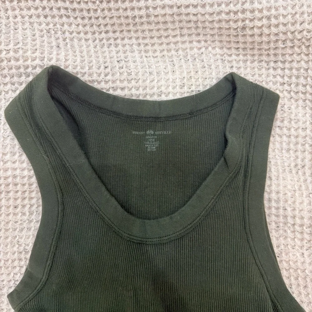 Brandy Melville John Galt Forest Green Ribbed Tank Top - Women's Sleeveless Crop - Picture 3 of 3
